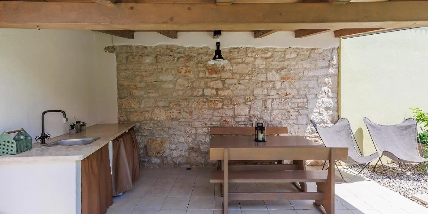Holiday Home Ana Kanfanar