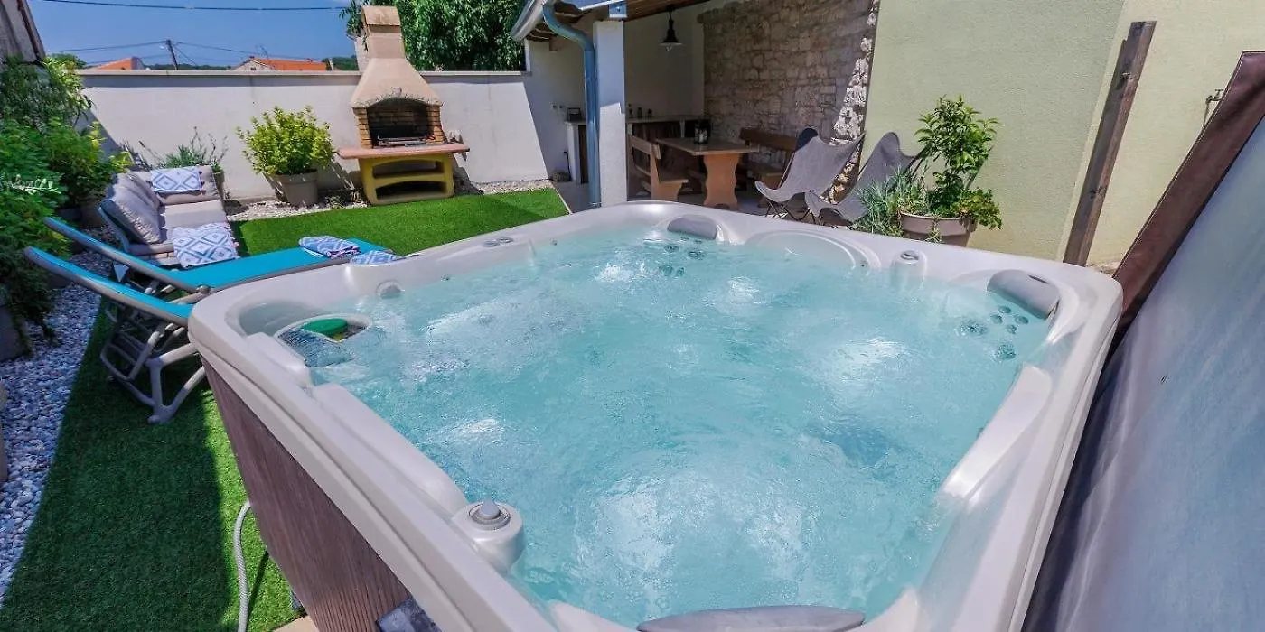 Holiday Home Ana Kanfanar