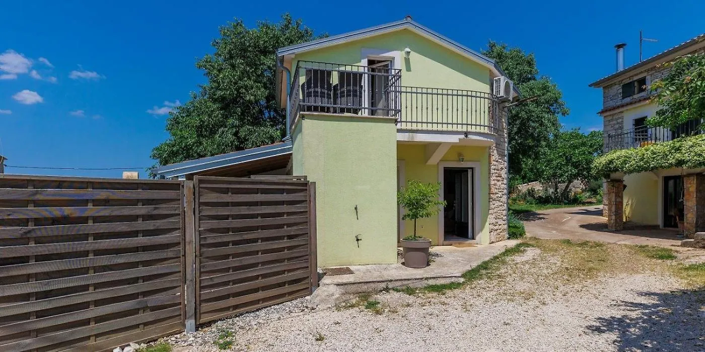 Holiday Home Ana Kanfanar