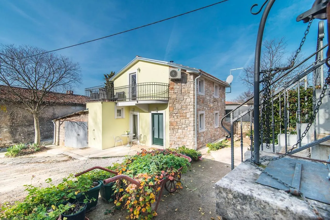 Holiday Home Ana Kanfanar Croatia